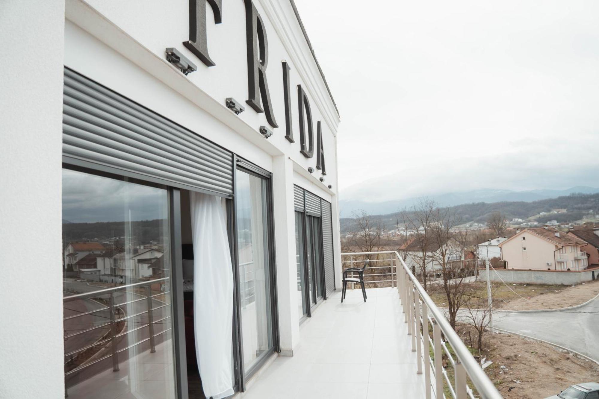 Hotel Frida Gjakova Exterior foto